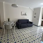 La Marinella Oda ve Kahvaltı