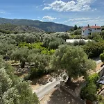 La Marinella Oda ve Kahvaltı 3*
