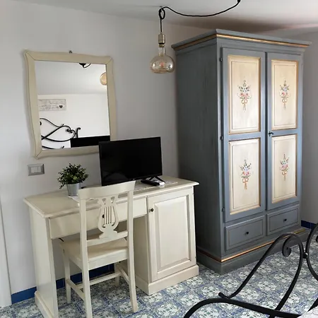 La Marinella 3*
