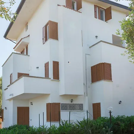 La Marinella Bed & Breakfast 3*