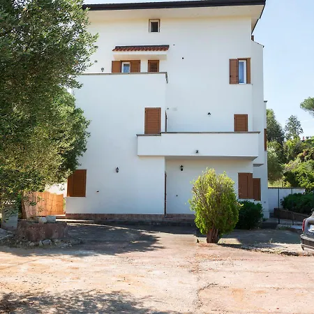 La Marinella B&B 팔리누로