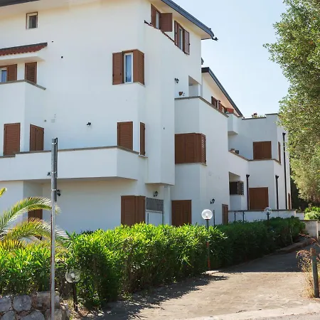 La Marinella 3*