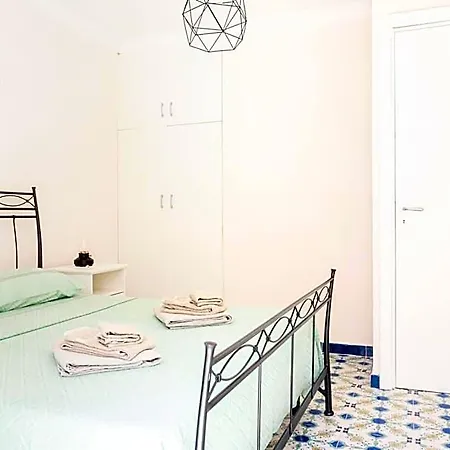 Frühstückspension La Marinella 3*